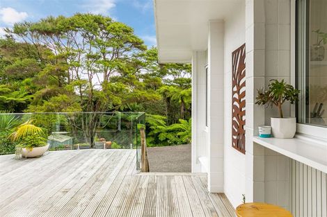 Photo of property in 1040 Scenic Drive North, Swanson, Auckland, 0816