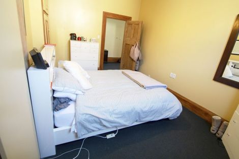 Photo of property in 127 Hargest Crescent, Saint Clair, Dunedin, 9012