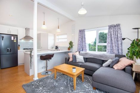 Photo of property in 4 Morning View, Titahi Bay, Porirua, 5022
