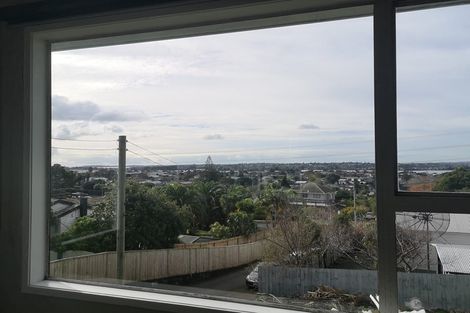 Photo of property in 70 Hillside Road, Mount Wellington, Auckland, 1062