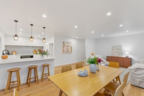 Photo of property in 74 Waimumu Road, Massey, Auckland, 0614