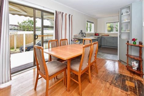 Photo of property in 120 Portage Road, New Lynn, Auckland, 0600