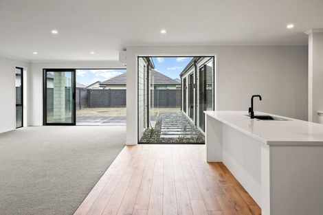 Photo of property in 28 Isobel Hodgson Drive, Cambridge, 3434