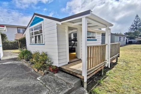 Photo of property in 33 Gawler Street, Te Horo Beach, Otaki, 5581