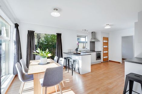 Photo of property in 30 Kowhai Street, Hamilton Lake, Hamilton, 3204