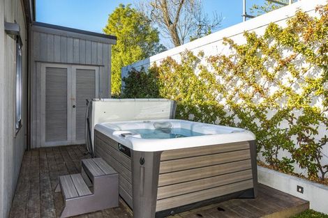 Photo of property in 28 Holmwood Road, Merivale, Christchurch, 8014