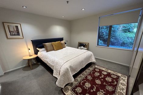 Photo of property in Patent 326 Apartments, 203s/326 Evans Bay Parade, Hataitai, Wellington, 6021