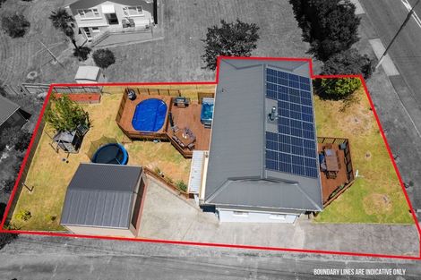 Photo of property in 112 Lincoln Park Avenue, Massey, Auckland, 0614