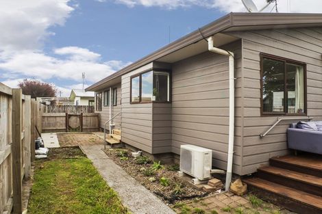 Photo of property in 1158 Heaphy Terrace, Fairfield, Hamilton, 3214