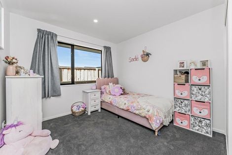 Photo of property in 16 Sandhill Drive, Rolleston, 7615