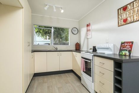Photo of property in 2/284 Rangatira Road, Beach Haven, Auckland, 0626