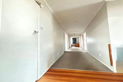 Photo of property in 26 Rotoiti Avenue, Pakuranga Heights, Auckland, 2010