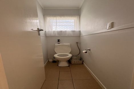 Photo of property in 7 Mcleod Street, Helensville, 0800