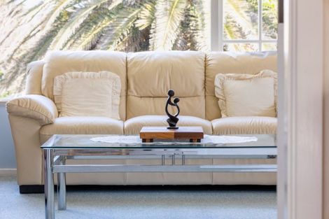 Photo of property in 32 Tui Road, Raumati Beach, Paraparaumu, 5032