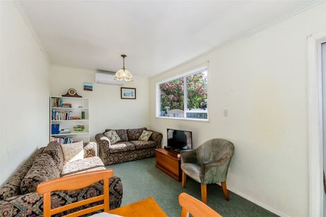 Photo of property in 15 Te Miti Street, Paekakariki, 5034