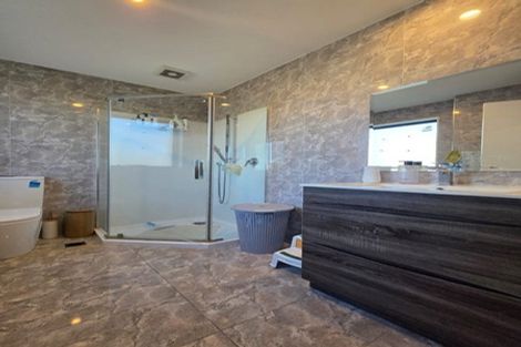 Photo of property in 38c Greenhill Crescent, Pakuranga, Auckland, 2010