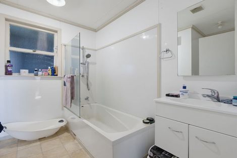 Photo of property in 26 Brookland Road, Western Heights, Rotorua, 3015