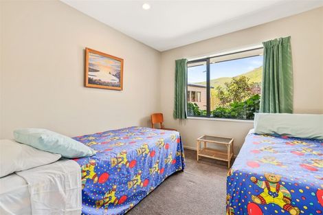 Photo of property in 5 Highlight Lane, Heathcote Valley, Christchurch, 8022