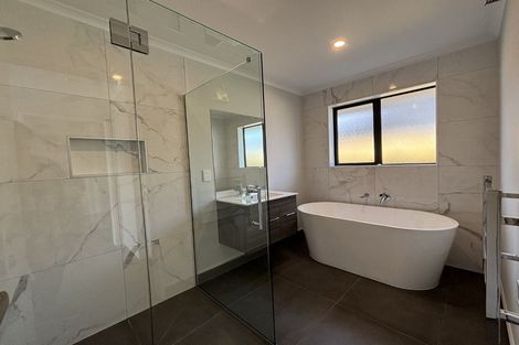 Photo of property in 44 Crossley Avenue, Woodend, 7610