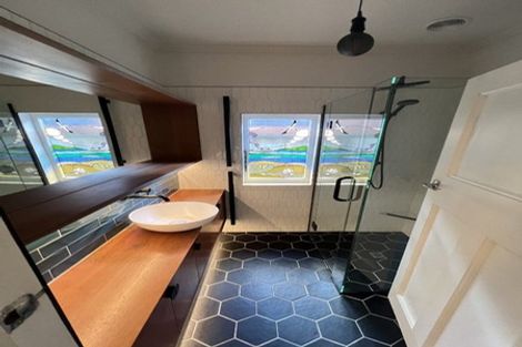 Photo of property in 83 Apu Crescent, Lyall Bay, Wellington, 6022