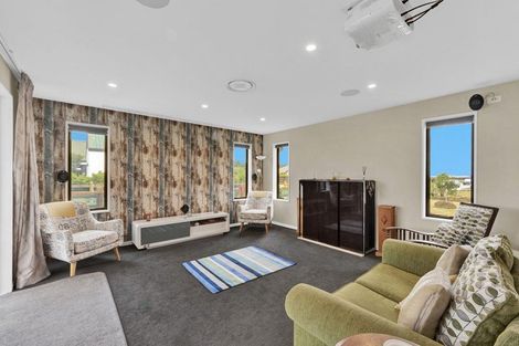 Photo of property in 22 Dunlop Crescent, Rolleston, 7614