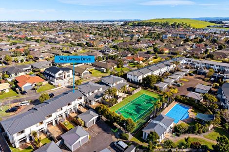 Photo of property in 34/2 Armoy Drive, East Tamaki, Auckland, 2016