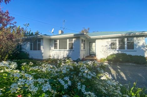 Photo of property in 24 Armstrong Avenue, Carterton, 5713