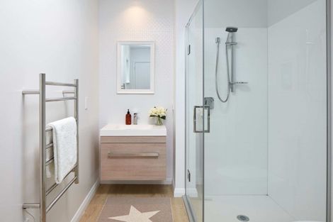 Photo of property in 12 Lysnar Street, Okitu, Gisborne, 4010