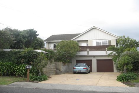 Photo of property in 90 Glen Road, Raumati South, Paraparaumu, 5032