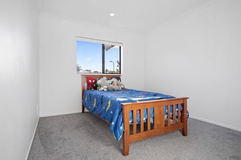 Photo of property in 16 Thomas Moore Place, Pukekohe, 2120