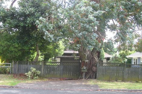 Photo of property in 4 Livingstone Street, Milford, Auckland, 0620