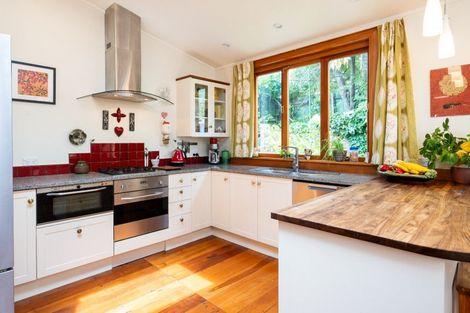 Photo of property in 7 Lincoln Road, Bluff Hill, Napier, 4110