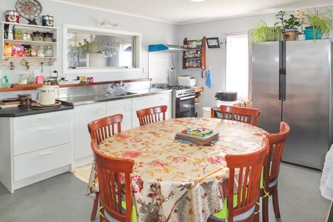 Photo of property in 7 Brown Street, Foxton, 4814