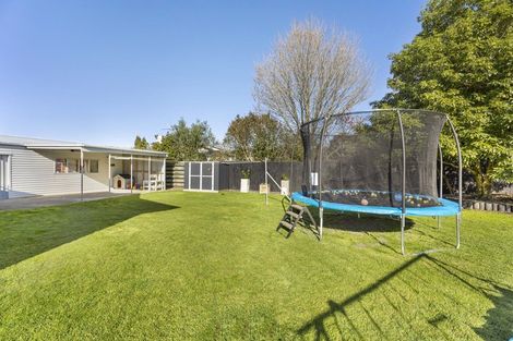 Photo of property in 9 Pluto Place, Milson, Palmerston North, 4414