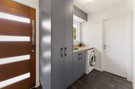 Photo of property in 29 Liverton Crescent, Bishopdale, Christchurch, 8053