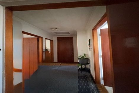 Photo of property in 2 Joseph Grove, Elderslea, Upper Hutt, 5018