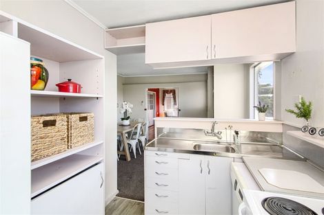 Photo of property in 98 Ironside Road, Johnsonville, Wellington, 6037