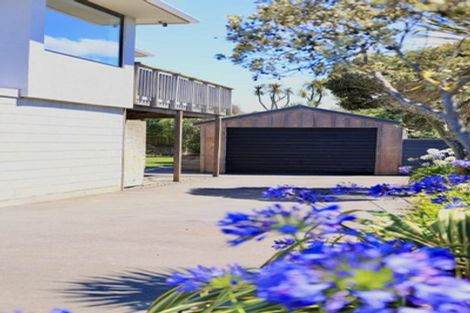 Photo of property in 443 Marine Parade, South New Brighton, Christchurch, 8062