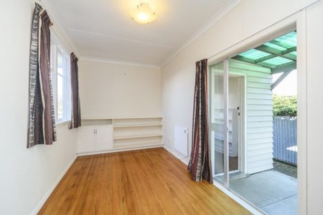 Photo of property in 6 Ihle Street, Terrace End, Palmerston North, 4410