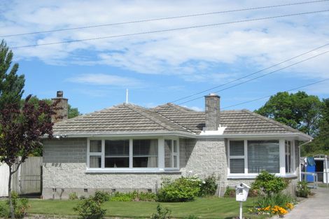 Photo of property in 92 Daniels Road, Redwood, Christchurch, 8051
