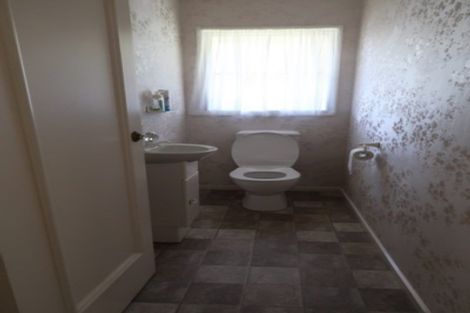 Photo of property in 75 Nimmo Avenue East, Waikanae, 5036