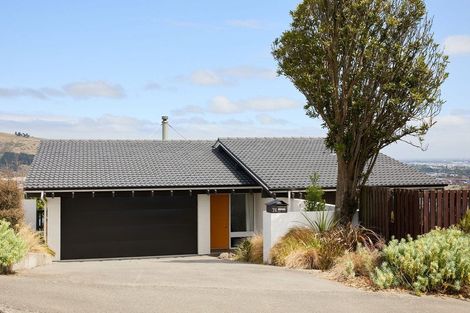 Photo of property in 76 Cannon Hill Crescent, Mount Pleasant, Christchurch, 8081