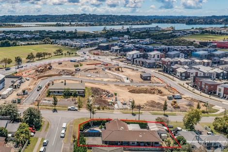 Photo of property in 2 Bannings Way, Hobsonville, Auckland, 0618