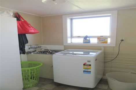 Photo of property in 9 Lock Street, Gore, 9710