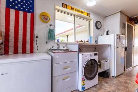 Photo of property in 69 Sowry Road, Woodville, 4920