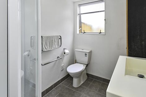 Photo of property in 2/33 Kenderdine Road, Papatoetoe, Auckland, 2025