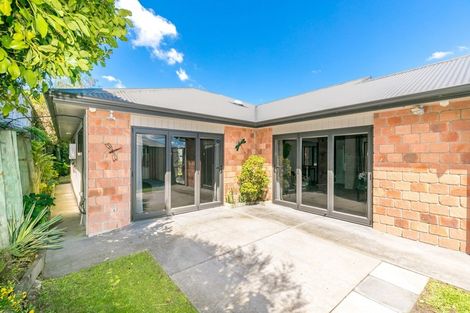 Photo of property in 24 Pointon Glade, Grandview Heights, Hamilton, 3200