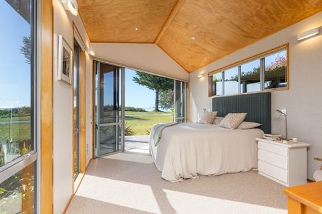 Photo of property in 42 Selwyn Street, Pohara, Takaka, 7183