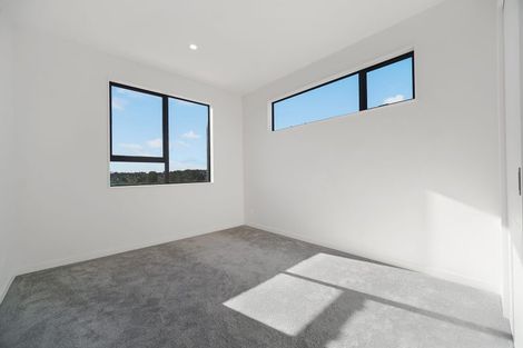 Photo of property in 23 Puihi Crescent, Massey, 0614