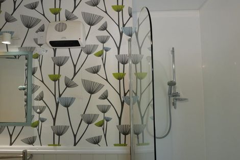 Photo of property in 3 Nugget Grove, Raumati Beach, Paraparaumu, 5032